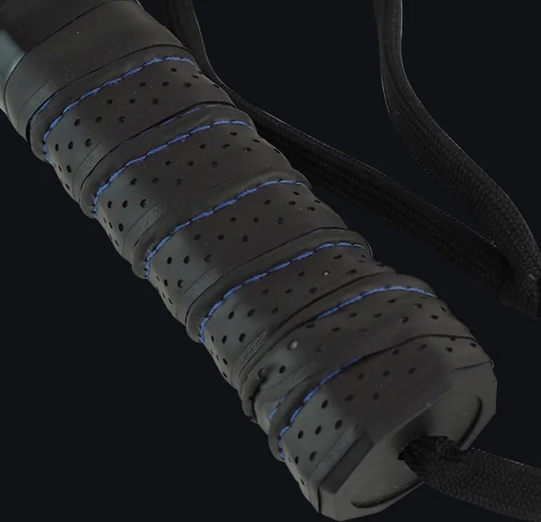 Grip Pro Anti Shock VOLUVE en el mango de una pala